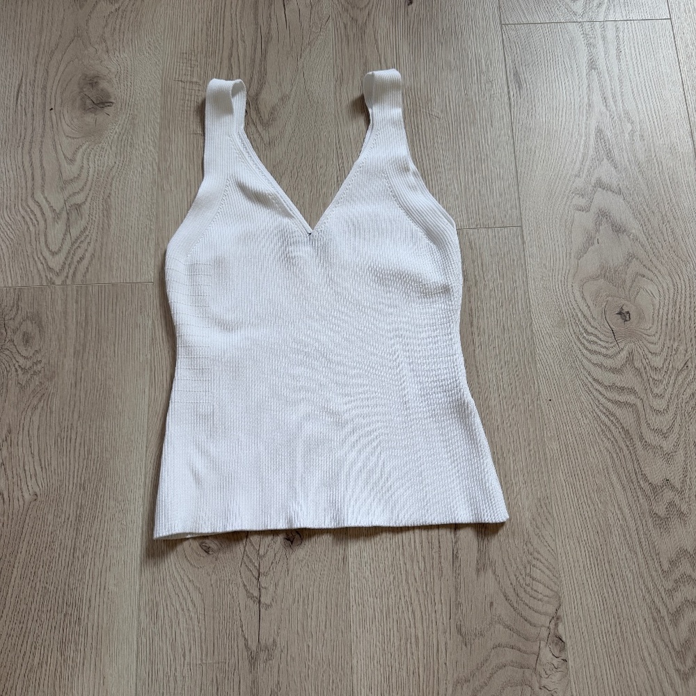 Zara Ribbed V Neck  Sleeveless Tank Top Womens Sz.M